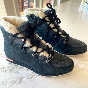 Sorel Alpine Holiday boot